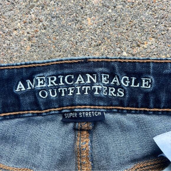 American Eagle Super Stretch Midi Jean Shorts Size 0 - Picture 2 of 6